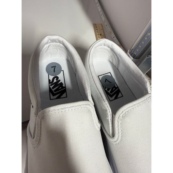 Vans Asher Platform ST Womens Size 7 Triple White Skateboard Slip On Shoes NEW - Picture 10 of 12